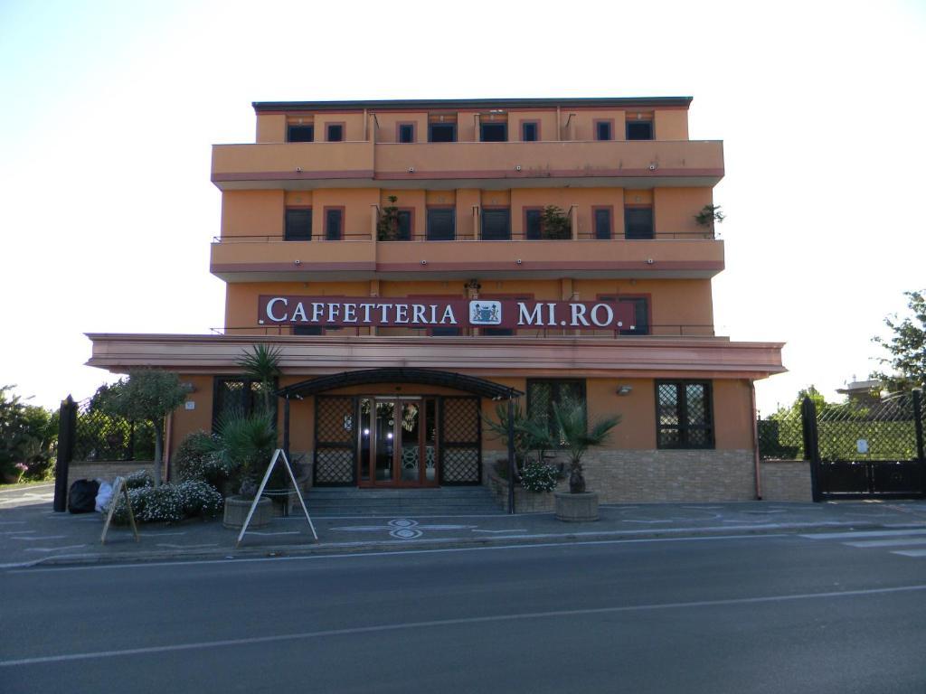 Hotel Mi.Ro. Casalnuovo Di Napoli Exteriör bild